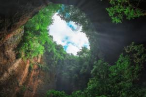老公有外遇～婆婆公公向大的不像我们～经常和老公打架吵架～动手打的很严重～所有人都知道而且我～出名了